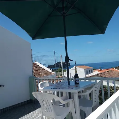 Casa Dos * Mosteiros (Azores)